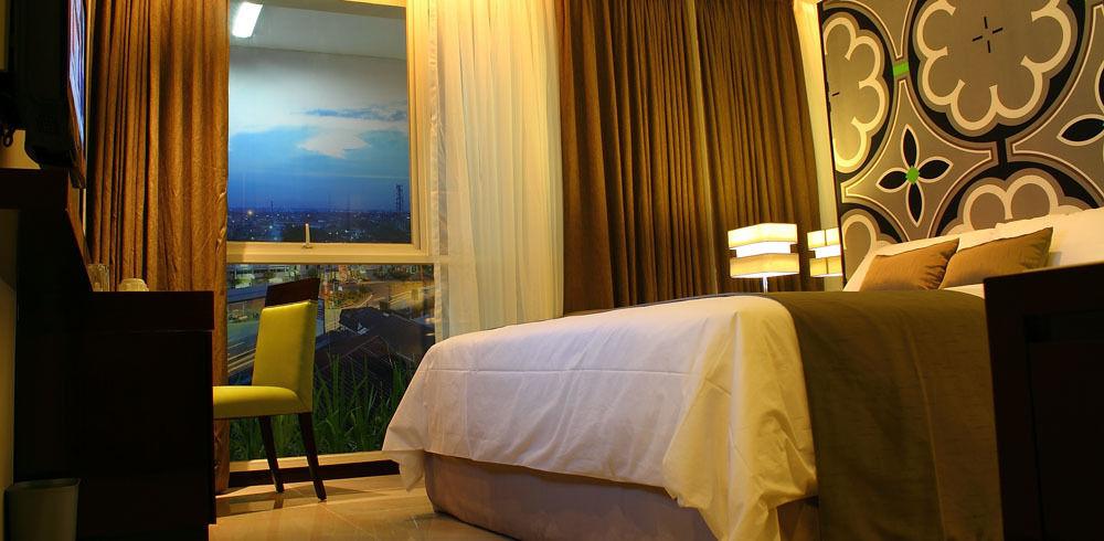 Howard Johnson By Wyndham Pekalongan Exterior foto