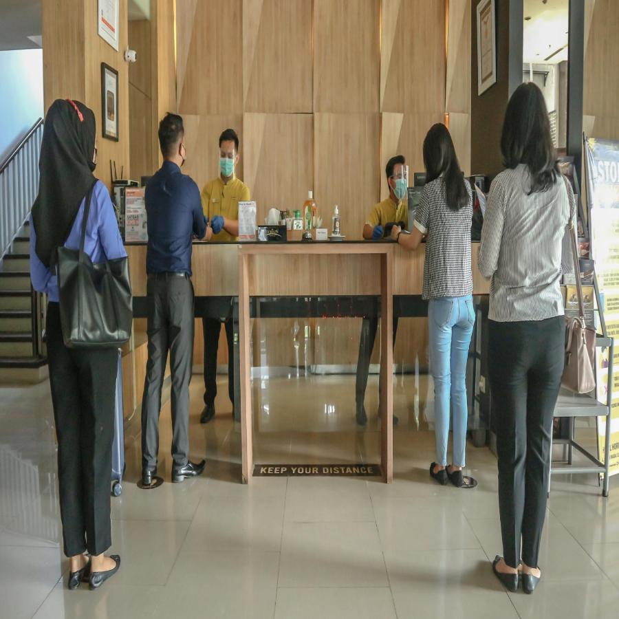 Howard Johnson By Wyndham Pekalongan Exterior foto